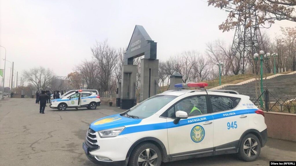 Полицейская машина в городе Шымкент. Иллюстративное фото