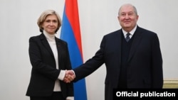 Armenia - Armenian President Armen Sarkissian meets with Valerie Pecresse, a Fench presidential candidate and head of Ile de France region, December 21, 2021.