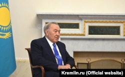 Бывший президент Казахстана Нурсултан Назарбаев на встрече с российским президентом Владимиром Путиным. Петербург, 28 декабря 2021 года