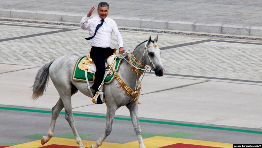 Turkmenistan Parade -- Turkmenistan's President Gurbanguly Berdymukhammedov attending a parade in September 2021