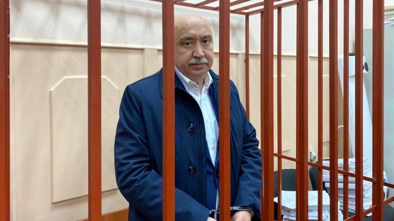Экс-ректору КФУ Ильшату Гафурову продлили арест до 20 октября