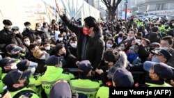 Protest vlasnika ugostiteljskih objekata i malih preduzeća u Seulu 22. decembra