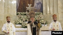 Католикос всех армян Гарегин Второй проводит Рождественскую литургию в Церкви Св. Григория Просветителя в Ереване, 6 января 2022 г. 
