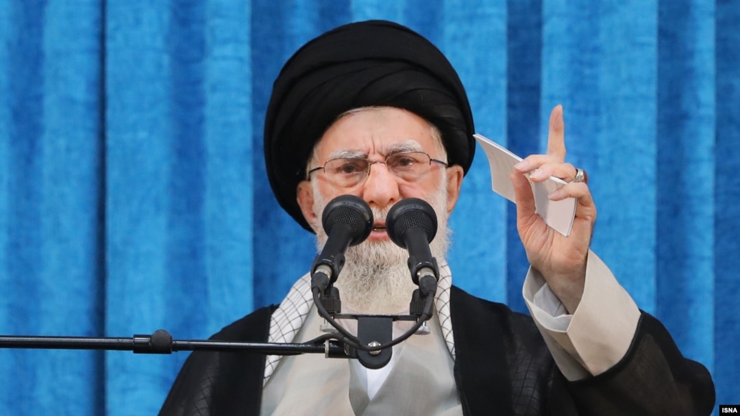 تعریف خامنه‌ای از اهمیت صنعت هسته‌ای و تأکید او بر لزوم غنی‌سازی اورانیوم با تناقضات و مغالطه‌های فنی و منطقی همراه است