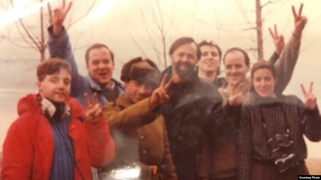 Decembrie 1989, Mihai Carp între Timișoara și București (Mihai Carp, al doilea din stânga)