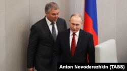 Володин и Путин в Государственной Думе (архивное фото)