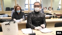 Архивска фотографија - Бојан Јовановски - Боки 13 и Катица Јанева во судница на едно од рочиштата за предметот за „Рекет“