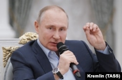 Vladimir Putin a anunțat că Rusia este țara care a câștigat lupta pentru producerea vaccinului