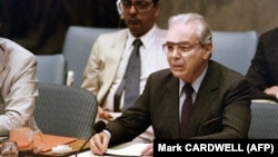 UN Secretary General Javier Perez de Cuellar in 1988. 