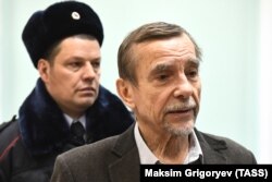 Лев Пономарев в суде, 7 декабря 2018 год
