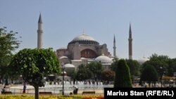 10 липня Вищий адміністративний суд Туреччини дозволив перетворити собор Святої Софії у Стамбулі у мечеть