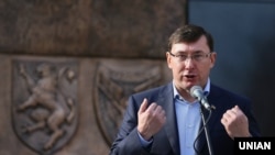 Луценко: контрабандне «залізо» було поставлене на підприємства оборонного комплексу