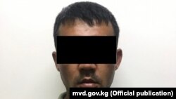 Кызды зордуктаган деп шек саналып жаткан адам.