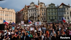 Miting de protest în sprijinul mass-mediei publice, la Praga, pe 5 mai 2026. 
