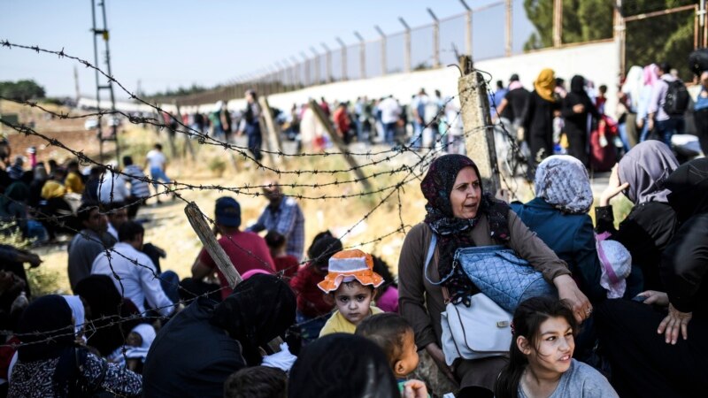 Turcia cere de la UE 6 miliarde pentru ajutorarea refugiaților sirieni