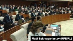 Gazagystanyň täze saýlanan Mejlisiniň birinji maslahaty, 25-nji mart, 2016 