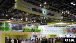 Birleşen Arap Emirlikleriniň «Etisalat» kompaniýasynyň Dubaýda geçirilen Tehnologiýa hepdeligindäki sergisi, 2009-njy ýylyň 21-nji oktýabry.