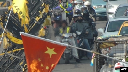 Француз актрисасы порно фильмге түсті.