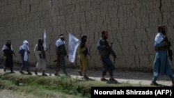 آرشیف، شماری از جنگجویان گروه طالبان مسلح