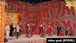 Proslave persijske Nove godine, Novruza u Šimkentu navele su ljude da pitaju: "Na šta je otišao sav novac?"