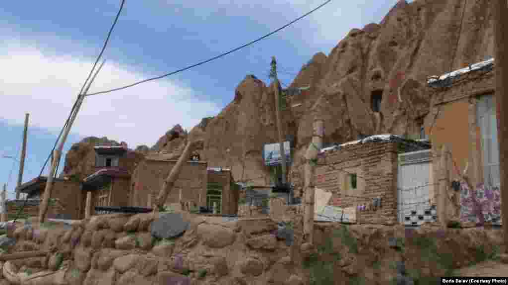 Iran-Kandovan ( pop. 680) is an extraordinary ancient village in the province of East Azarbaijan, near the city of Tabriz, Iran.