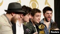 Mumford & Sons бо ҷоизаи Grammy