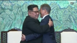 Korean Leaders Embrace At Historic Summit