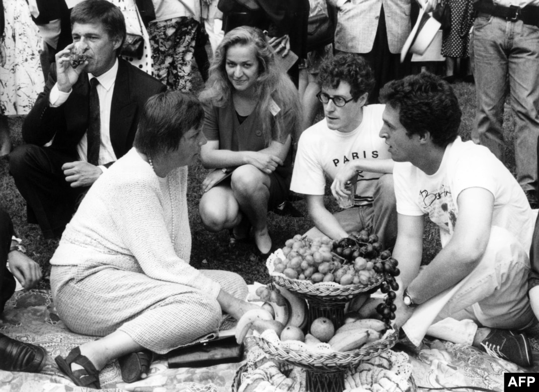 Angela Merkel Young Beach
