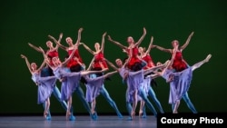 Сцена из балета "Времена года"
