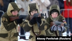 Участники российского военно-патриотического клуба подготовили показательный бой к мероприятиям на «День защитника отечества». Евпатория, 23 февраля 2019 года