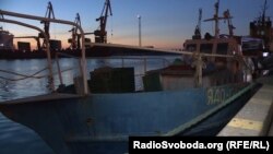 СМИ пишут о продолжающейся агрессии России в азовском море