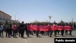 Акции протеста в китайском автономном районе Внутренняя Монголия. Май 2011 года.
