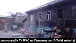 Аварийный дом-памятник, в котором сгорели люди
