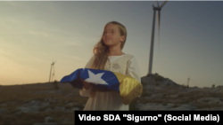Video isječak iz spota Stranke demokratske akcije (SDA). Lice djeteta zaštitio RSE. 