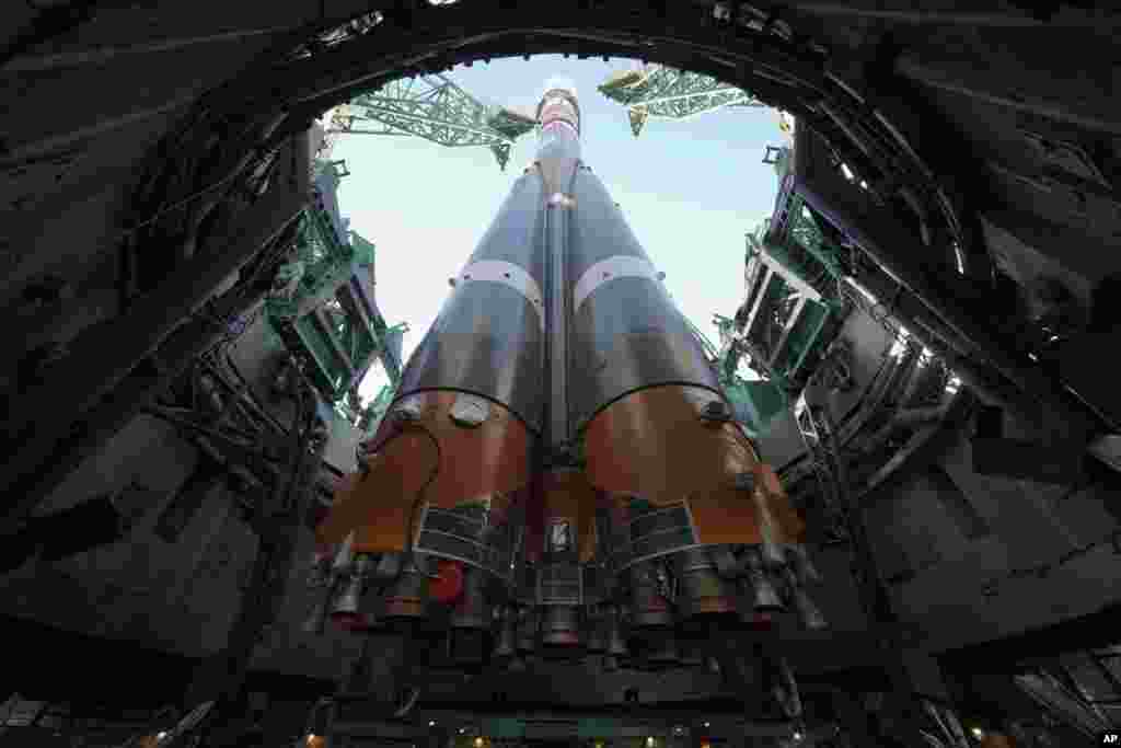 Российская ракета-носитель &laquo;Союз-2.1а&raquo; на стартовой площадке 18 сентября&nbsp;