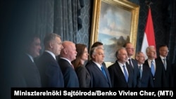 Az új kormány miniszterei átveszik kinevezési okmányukat Novák Katalin köztársasági elnöktől a Sándor-palotában 2022. május 24-én
