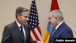 Госсекретарь США Энтони Блинкен и премьер-министр Армении Никол Пашинян на встрече в Нью-Йорке, 22 сентября 2022 г.
