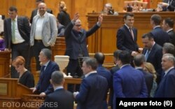 Un cadru din Parlamentul României. PSD și PNL își doresc ca, pe viitor, doar partidele cu peste 7% în alegeri să mai poată intra în Legislativ.