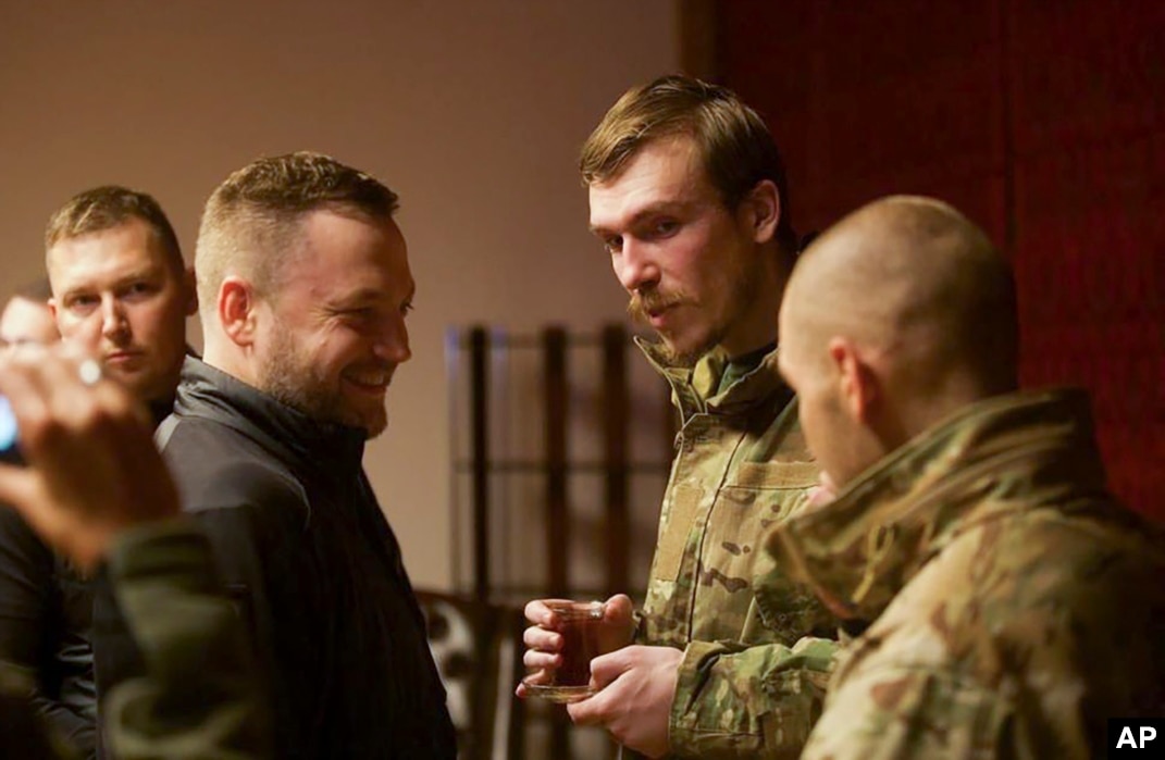 Ukraine, Russia Carry Out Largest Prisoner Swap Since Start Of Invasion