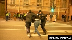 Задержание участника антивоенной акции 21 сентября, Санкт-Петербург