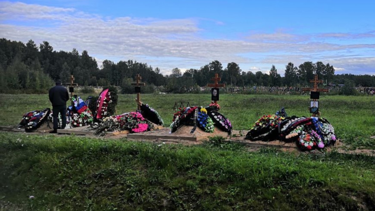 Петима руснаци, загинали на бойното поле в Украйна, са погребани