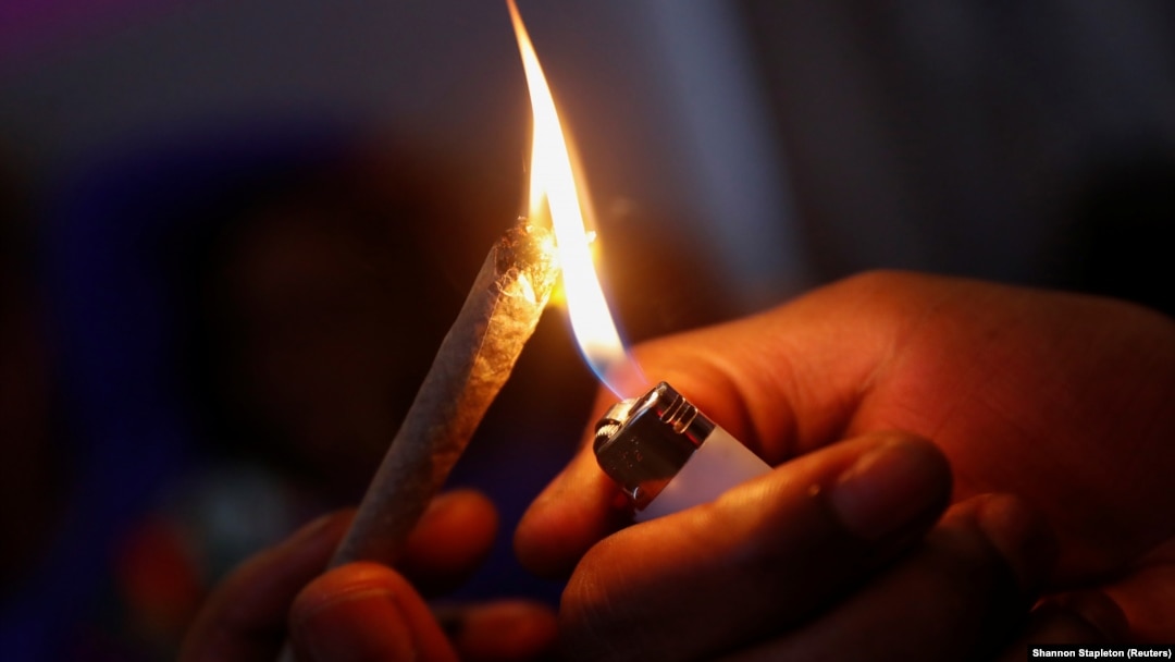 Consumul de droguri de risc ar putea fi sancționat în România doar cu închisoarea: de la unu la cinci ani. 