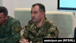 Armenia - Major-General Eduard Asrian meets with foreign diplomats in Jermuk, September 16, 2022.