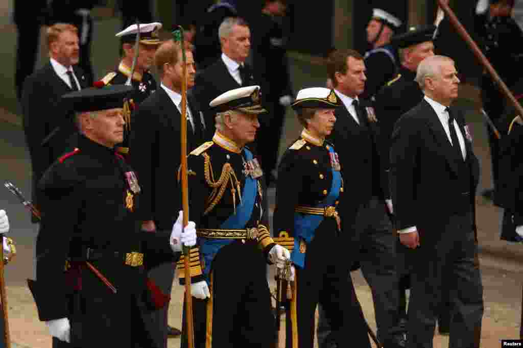 Mbreti Charles III duke marrë pjesë në funeralin e Mbretëreshës në Kishën Uestminister. &nbsp;