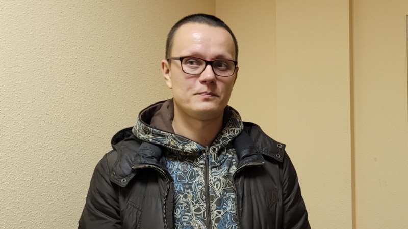Суд в Петербурге заочно арестовал бывшего мундепа Никиту Юферева, который просил Госдуму обвинить Путина в госизмене 