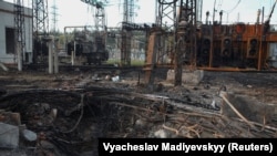 Вид на комплекс электроподстанции, сильно пострадавший в результате недавнего ракетного удара России, Харьков, 12 сентября 2022 года