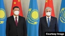 Xi Jinping și Kasym-Jomart Tokaev