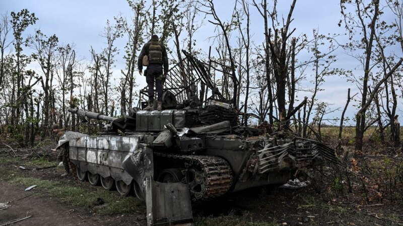 Россия бросает на войну «музейные» танки. Что это значит – объясняем
