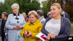 Glasanje na takozvanim referendumima u Ukrajini