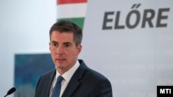 Kocsis Máté, a Fidesz frakcióvezetője Balatonalmádiban 2022. szeptember 22-én